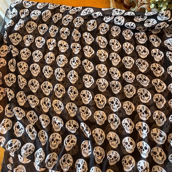Scull scarfs - Picture 5 of 8